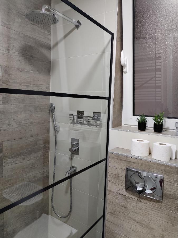Apartamento City Lights Lux Belgrado Exterior foto
