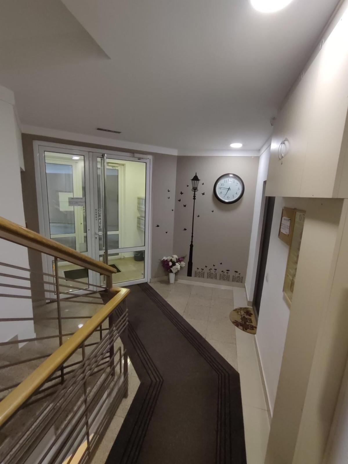 Apartamento City Lights Lux Belgrado Exterior foto