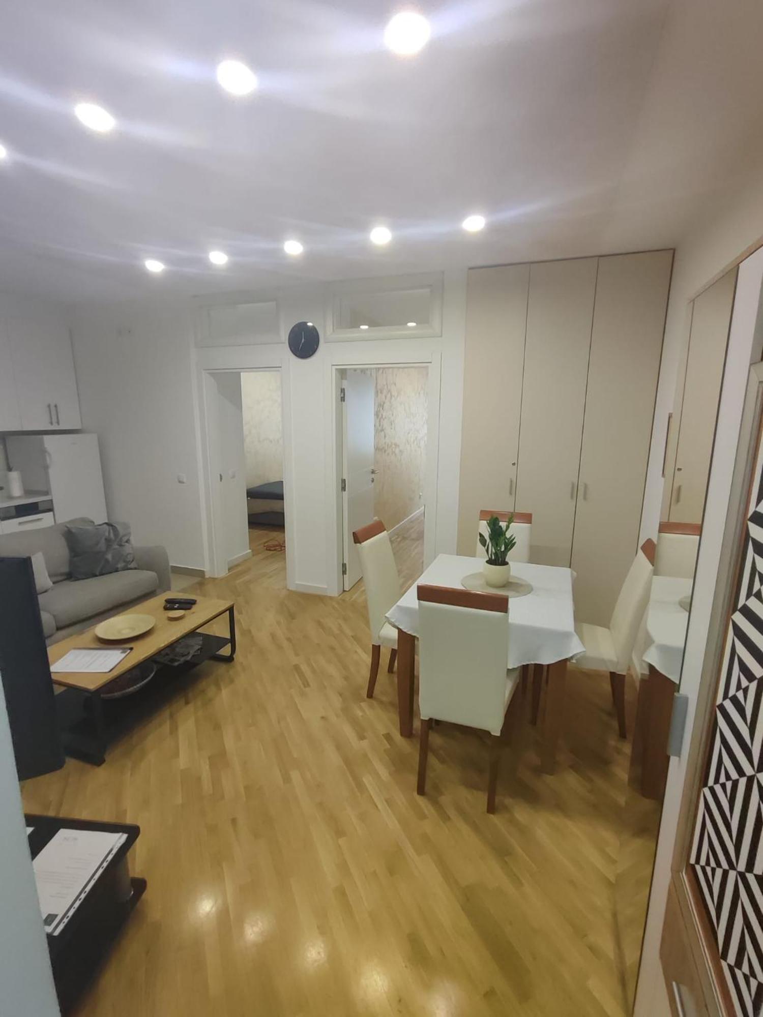 Apartamento City Lights Lux Belgrado Exterior foto